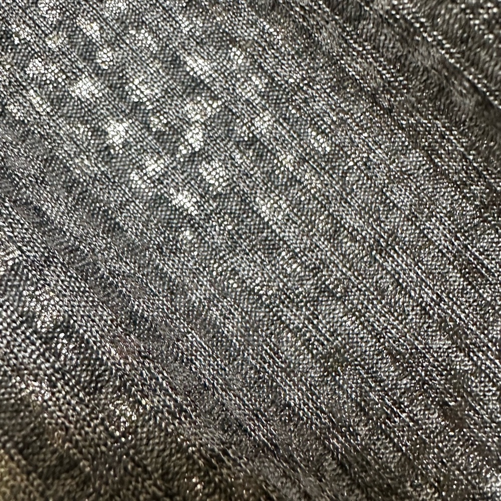 Vince Camuto Gray Shimmer Long Sleeve Drape Front Blouse Size 2 XL - Picture 4 of 4